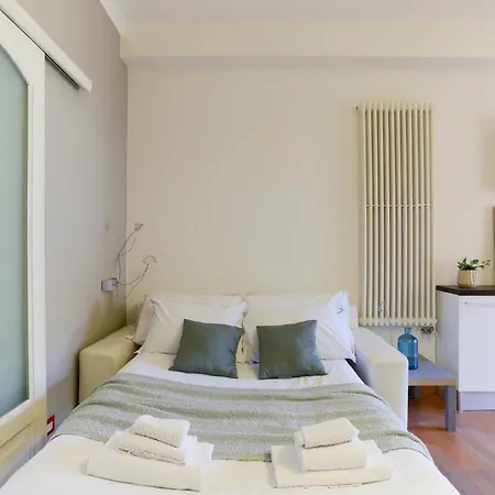 The Best Rent - Near Navigli Apartment *